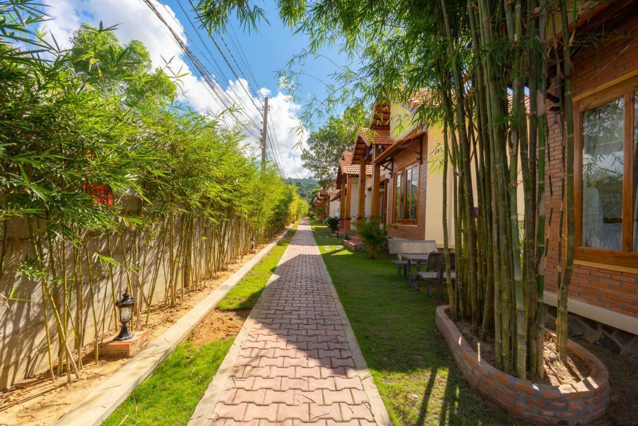 Phu Quoc Bungalow Yen Thanh Bagian luar foto